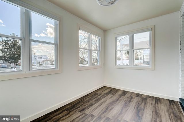 6020 N KINGS HWY N, Alexandria, VA 22303