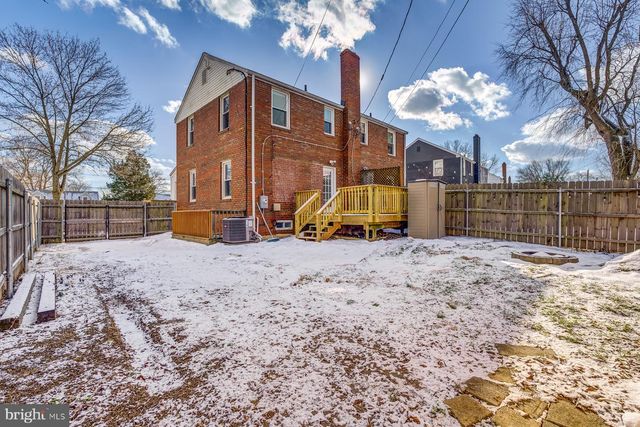 6020 N KINGS HWY N, Alexandria, VA 22303