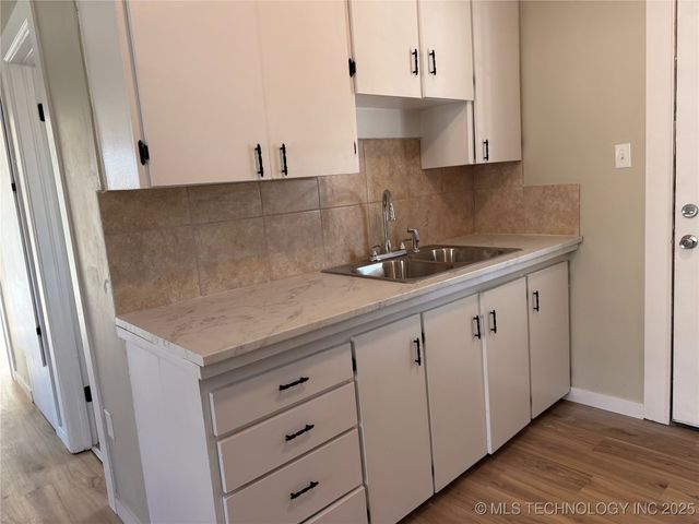 120 S 38th Street, Muskogee, OK 74401