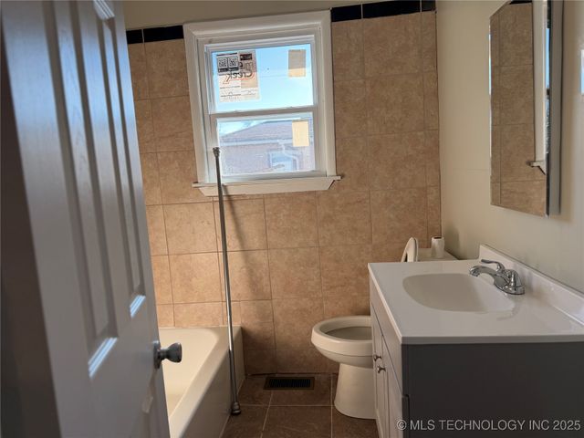 120 S 38th Street, Muskogee, OK 74401