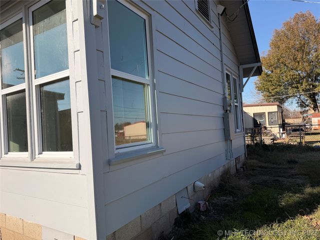 120 S 38th Street, Muskogee, OK 74401