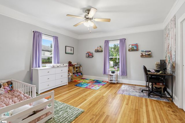 208 Hill Street, Wellford, SC 29385