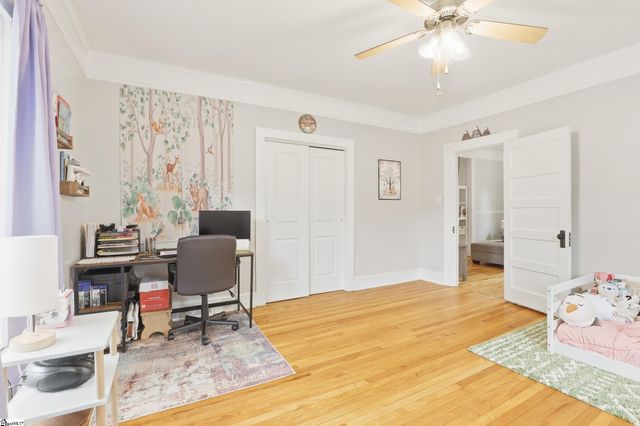 208 Hill Street, Wellford, SC 29385