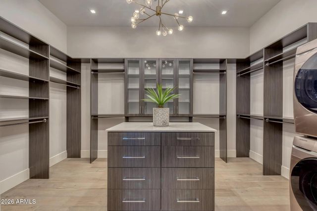4822 E PALOMINO Road, Phoenix, AZ 85018