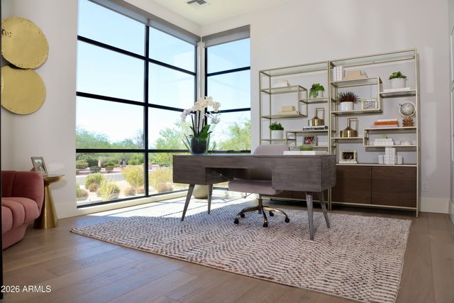 4822 E PALOMINO Road, Phoenix, AZ 85018
