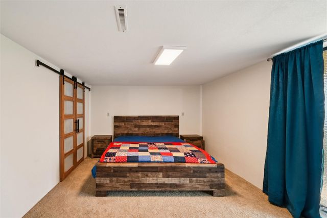 912 29th Street NW, Cedar Rapids, IA 52405