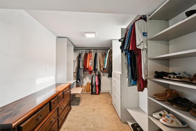 912 29th Street NW, Cedar Rapids, IA 52405