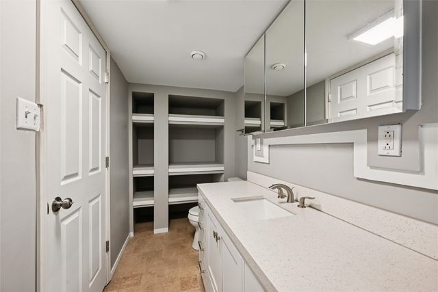 912 29th Street NW, Cedar Rapids, IA 52405