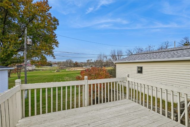 912 29th Street NW, Cedar Rapids, IA 52405