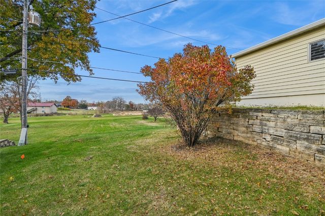 912 29th Street NW, Cedar Rapids, IA 52405