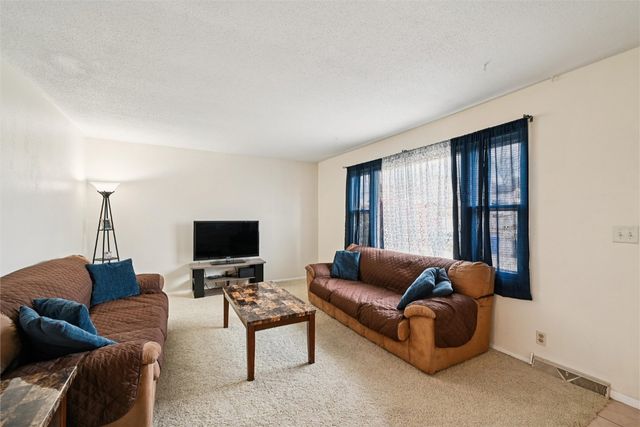 912 29th Street NW, Cedar Rapids, IA 52405