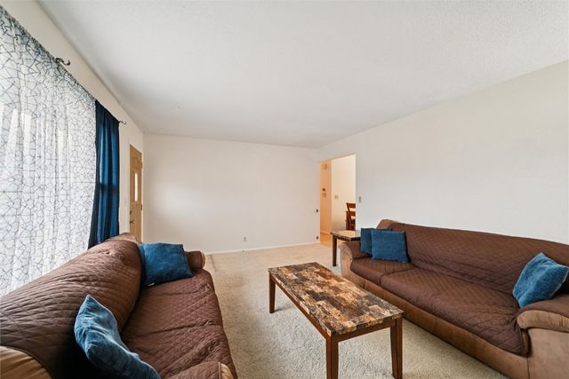 912 29th Street NW, Cedar Rapids, IA 52405