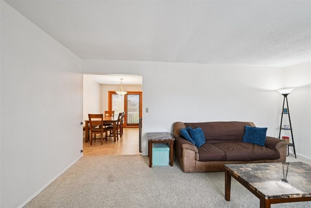 912 29th Street NW, Cedar Rapids, IA 52405