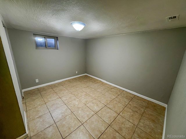2285 S Newton St, Denver, CO 80219