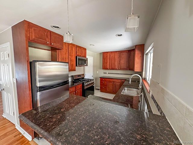 2285 S Newton St, Denver, CO 80219