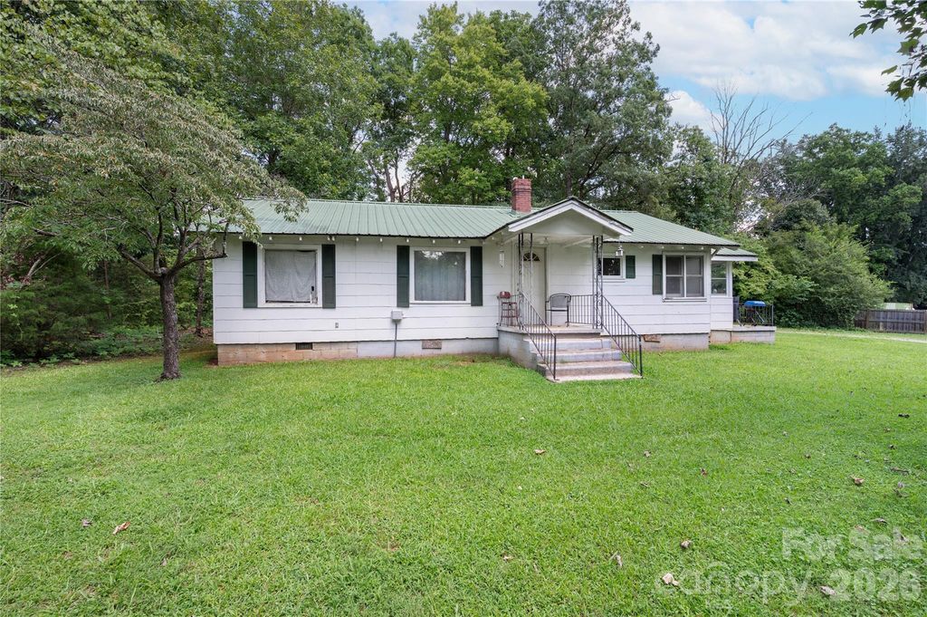 2478 NC Hwy 108 Highway E, Columbus, NC 28722