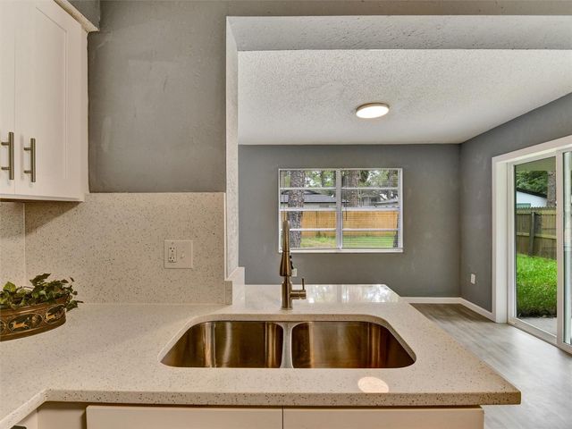 7138 OAKWOOD DRIVE, New Port Richey, FL 34652