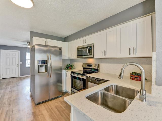 7138 OAKWOOD DRIVE, New Port Richey, FL 34652