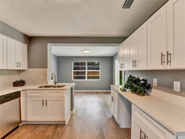 7138 OAKWOOD DRIVE, New Port Richey, FL 34652