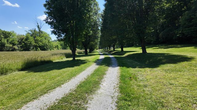 1000 Sendero Bad, Dickson, TN 37055