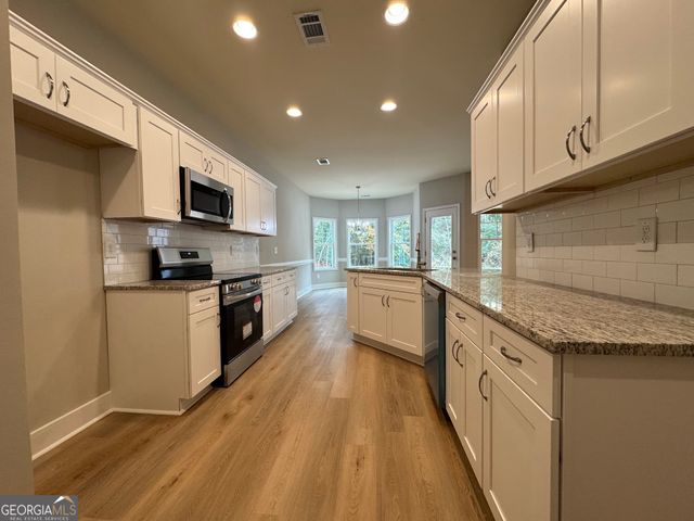 148 Country World Drive, Macon, GA 31211