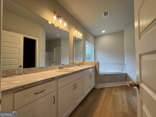 148 Country World Drive, Macon, GA 31211