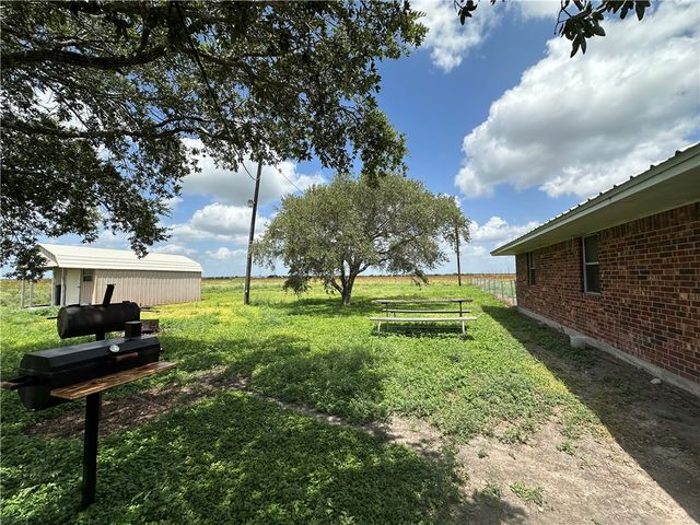 7602 FM 796, Skidmore, TX 78389