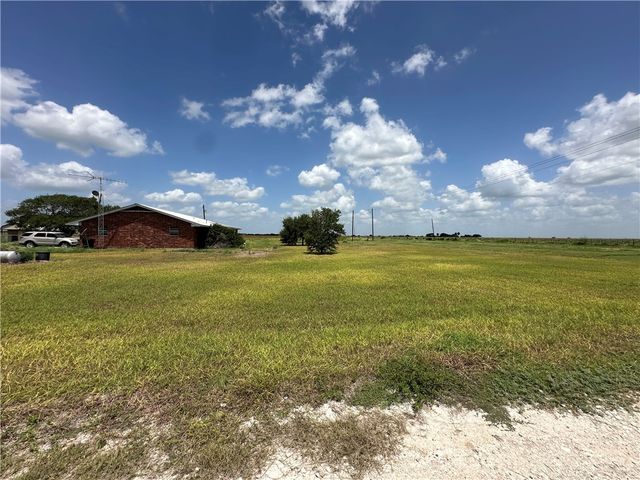7602 FM 796, Skidmore, TX 78389
