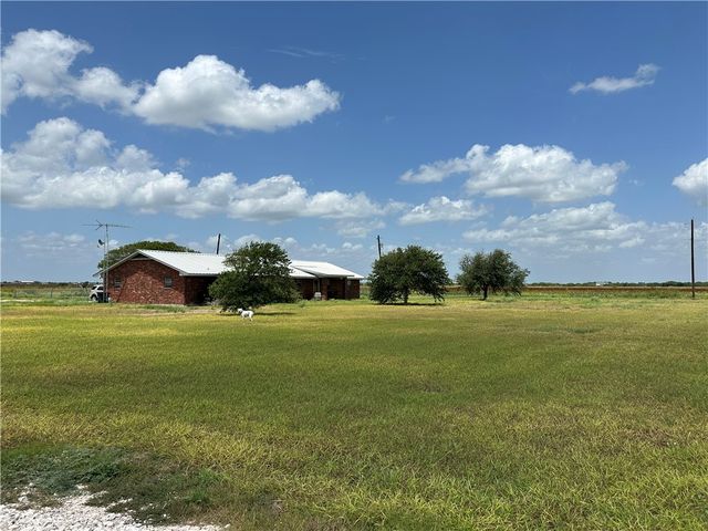 7602 FM 796, Skidmore, TX 78389