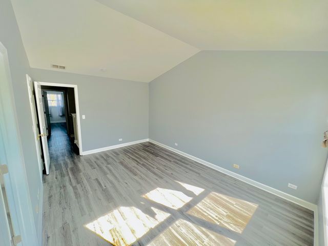 925 Sheridan Circle, Naperville, IL 60563
