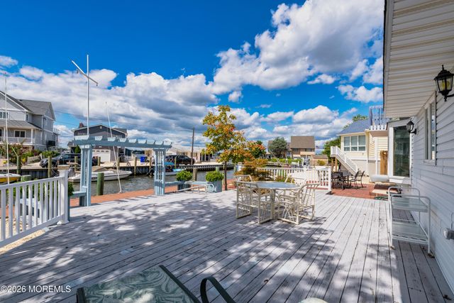 39 Lagoon Drive E, Brick, NJ 08723