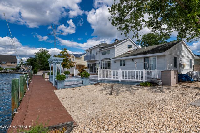 39 Lagoon Drive E, Brick, NJ 08723