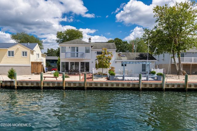 39 Lagoon Drive E, Brick, NJ 08723