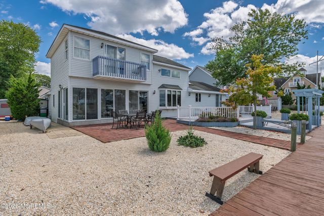 39 Lagoon Drive E, Brick, NJ 08723