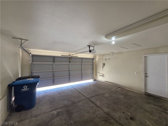 6674 JORDAN RIVER Drive, Las Vegas, NV 89156