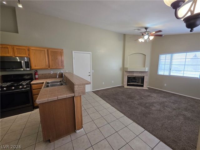 6674 JORDAN RIVER Drive, Las Vegas, NV 89156