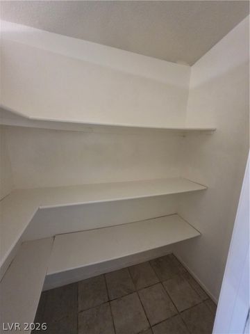6674 JORDAN RIVER Drive, Las Vegas, NV 89156