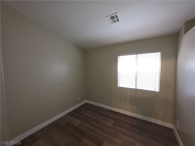 6674 JORDAN RIVER Drive, Las Vegas, NV 89156