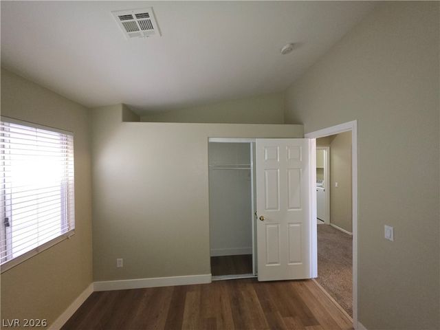 6674 JORDAN RIVER Drive, Las Vegas, NV 89156