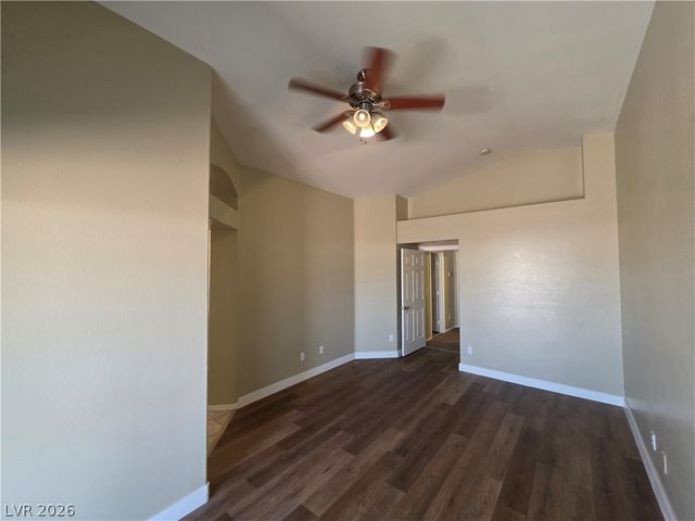 6674 JORDAN RIVER Drive, Las Vegas, NV 89156