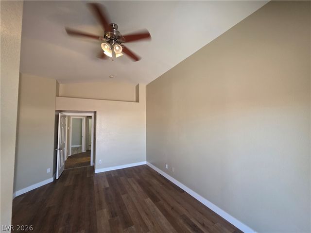 6674 JORDAN RIVER Drive, Las Vegas, NV 89156