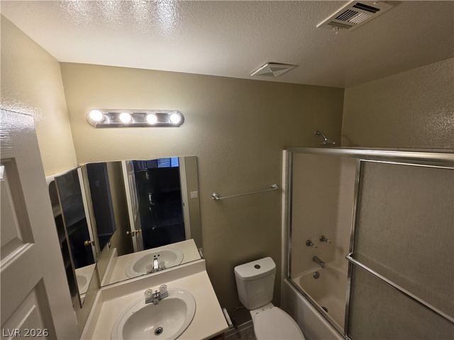 6674 JORDAN RIVER Drive, Las Vegas, NV 89156