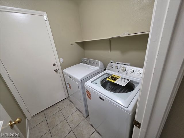 6674 JORDAN RIVER Drive, Las Vegas, NV 89156