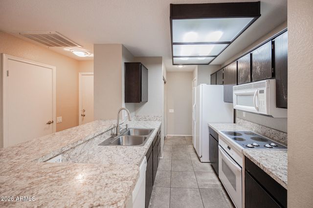 2035 S ELM Street 223, Tempe, AZ 85282