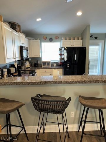842 South ST, Fort Myers Beach, FL 33931