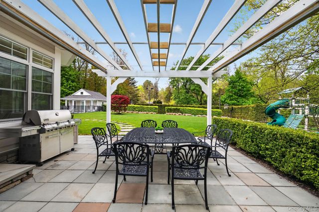 18 East Lane, Spring Valley, NY 10977