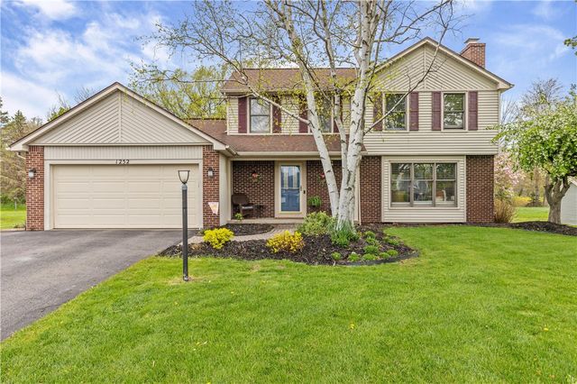 1252 Hardwood Lane, Webster, NY 14580