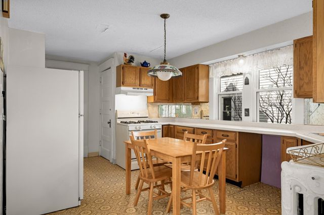 3237 29th Avenue S, Minneapolis, MN 55406