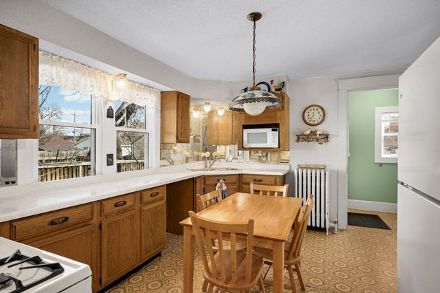 3237 29th Avenue S, Minneapolis, MN 55406