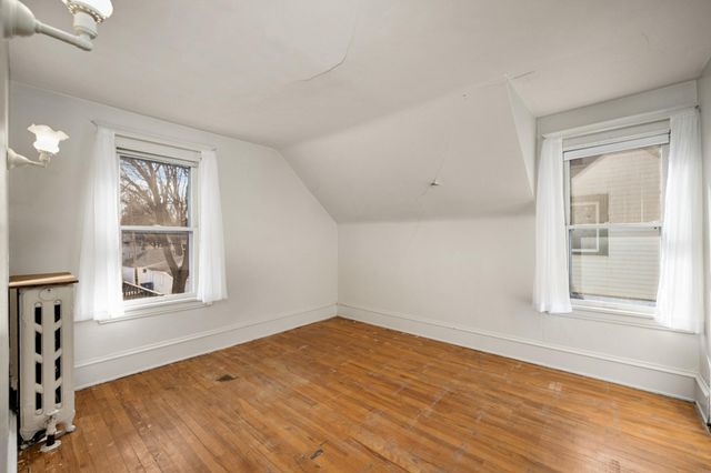 3237 29th Avenue S, Minneapolis, MN 55406